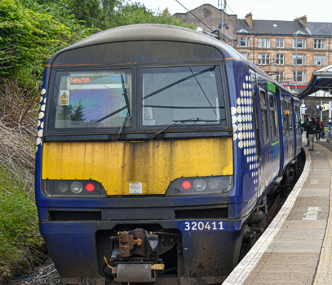 Class 320/4 train